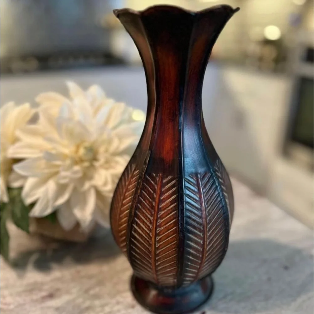 Metal vase 11.5”